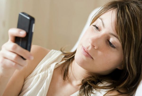 10 женских привычек в переписке, которые отпугивают мужчин