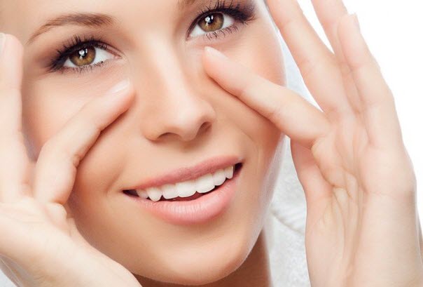 Как выглядеть моложе на 10 лет без пластической операции